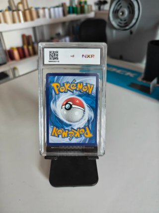 Carta Pokémon Glaceon V NXR 9