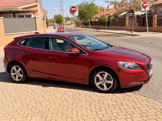 Volvo V40 2013