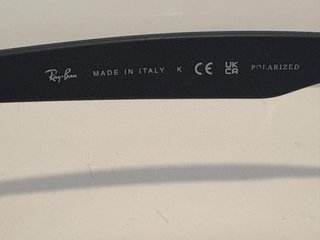 Gafas de sol Ray-Ban negras