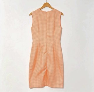 Talla M. Vestido recto sin mangas REAL FORM London