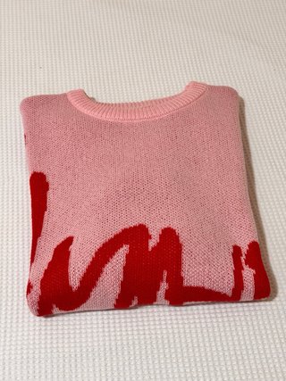 Jersey Shein rosa con gráfico rojo estilo Y2K