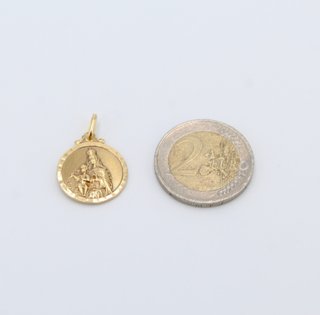 Colgante de oro de 18k. Peso: 2.45 gr.