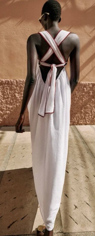 vestido midi con textura bordada