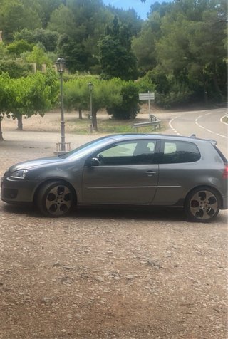 VOLKSWAGEN Golf GTI Mk5 2.0 TFSI 200cv Se vende Vo