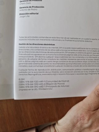 Ciencias Sociales. 3 Primaria. Revuela. Comunid...