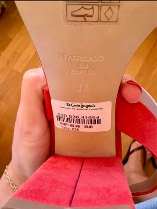Sandalias de tacón coral