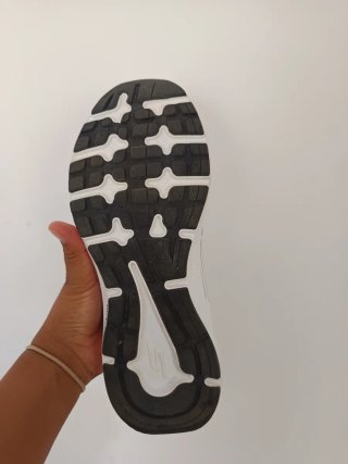 Zapatillas Skechers Running Hombre Mujer