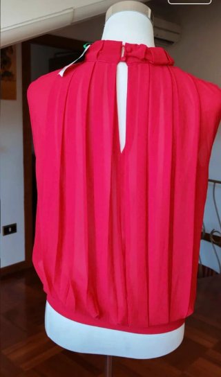 Blusa donna rossa. Marca Stile Benetton. XS