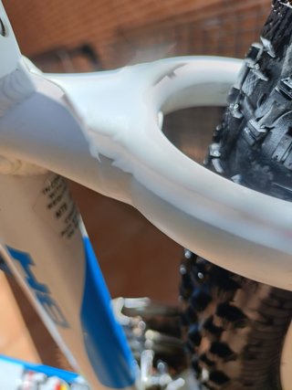 Bicicleta BH Blanca y Azul