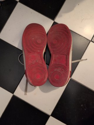 Nike Court Scarpe Rosse e Bianche