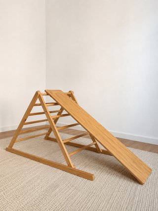 Triangolo Pikler in legno
