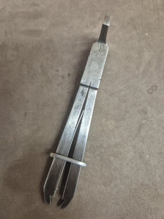 Pinza per orologiaio per lancette