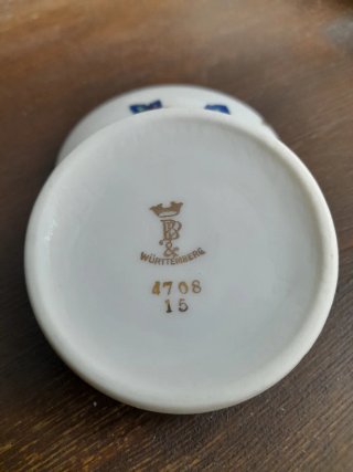Set 2 scatoline portapillole vintage floreali
