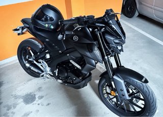 Yamaha MT Naked Negra 125