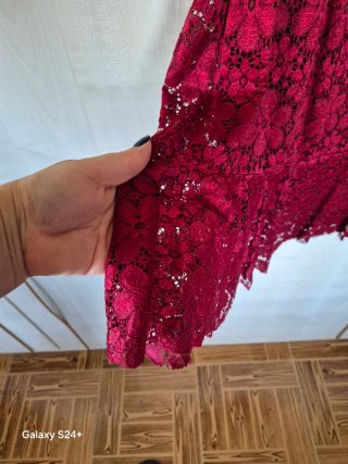 Vestido Vermelho Renda