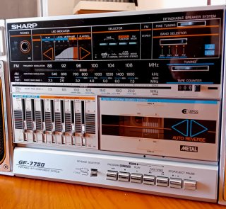 Radiocassette Sharp GF-7750z
