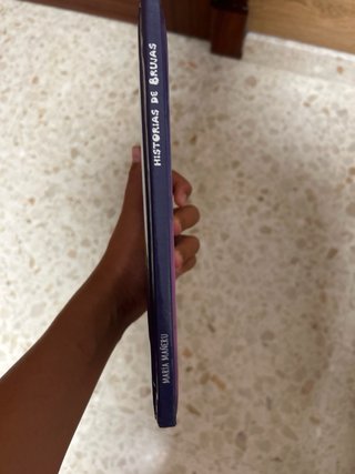 HISTORIA DE BRUJAS. LIBSA