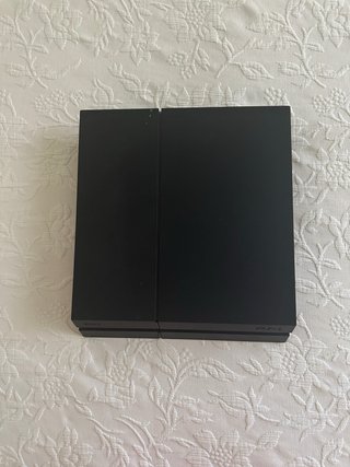 Playstation 4 PS4Sony Negra, incluye mando +juegos