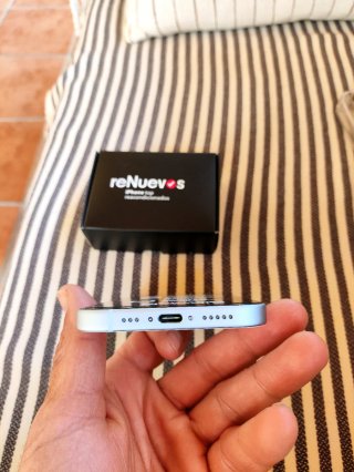 iPhone 15 Blanco/Azulado 128GB
