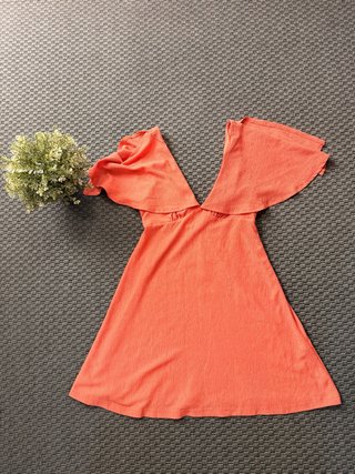 Vestido naranja con volantes