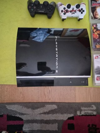 Playstation 3 80GB. 9 Juegos originales. 2 mandos