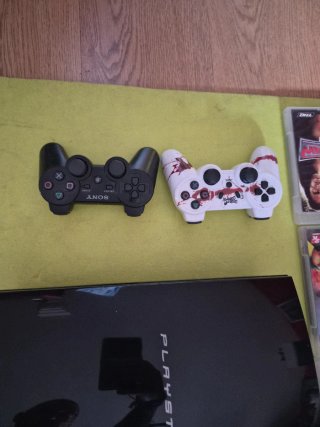 Playstation 3 80GB. 9 Juegos originales. 2 mandos