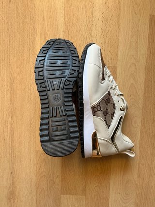 Zapatillas Sneakers Estilo Lujo – Nuevas a Estrena