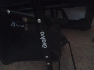 Carrito de bebé negro