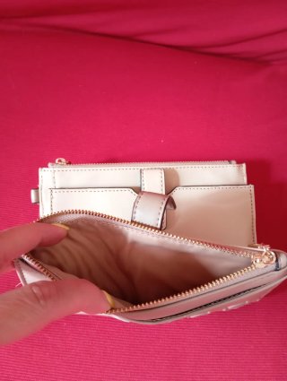 Portafoglio Guess donna beige