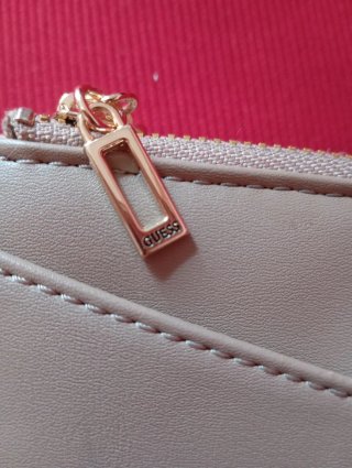 Portafoglio Guess donna beige