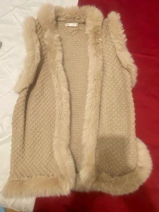 Precioso Chaleco lana beige con pelo mujer