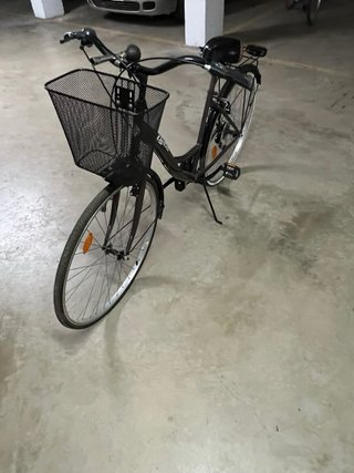Bicicleta Deba con cesta