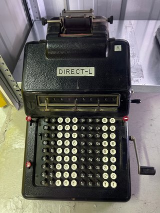 Calculadora Mecánica Vintage DIRECT-L