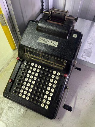 Calculadora Mecánica Vintage DIRECT-L