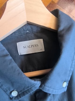 Camisa Scalpers azul talla L