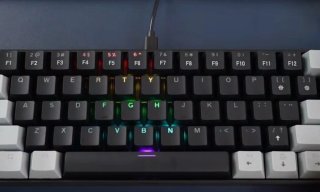 Teclado Mecánico Gaming RGB Negro/Blanco