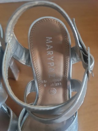 Sandalias Marypaz y Bolso Sfera Plata