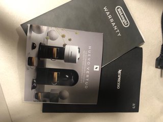 Cafetera Nespresso Vertuo Negra