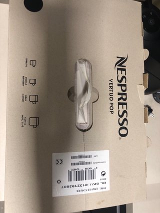 Cafetera Nespresso Vertuo Negra