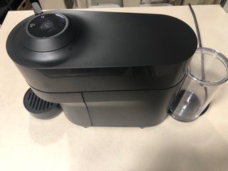 Cafetera Nespresso Vertuo Negra