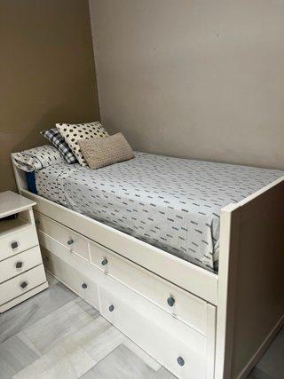 Cama nido compacta con cajones