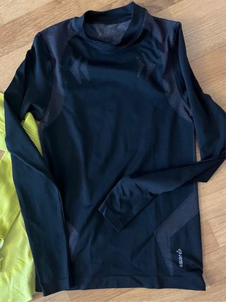 Camiseta térmica amarilla y negra 12-13 años