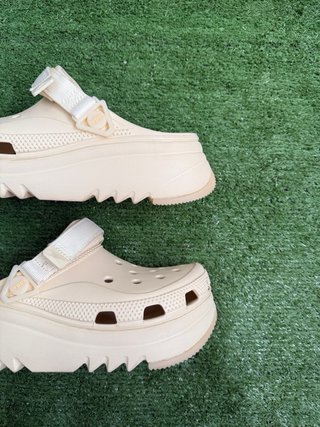 Crocs HikerXscape Beige Talla 40