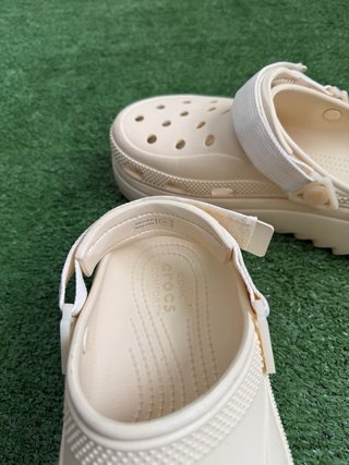 Crocs HikerXscape Beige Talla 40