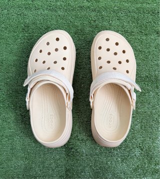 Crocs HikerXscape Beige Talla 40