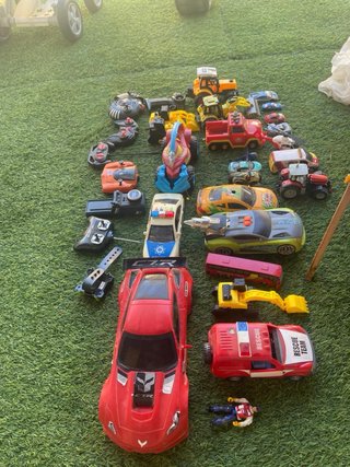 Lote coches radiocontrol y sueltos