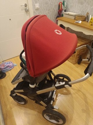 Bugaboo Fox 2 con 2 capotas y saco + patín confort