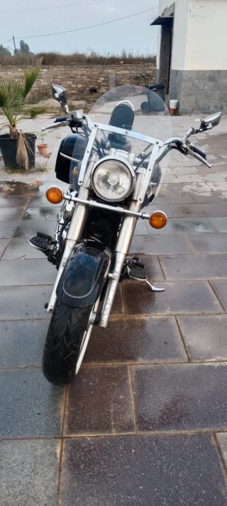 Yamaha Drag Star 650 Negra