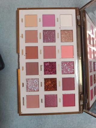 Paletas de sombras Magic Studio Nude
