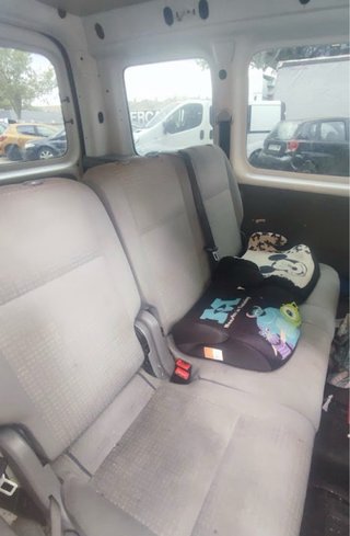 Volkswagen Caddy 1.9 TDI 105cv (Noviembre 2010) -